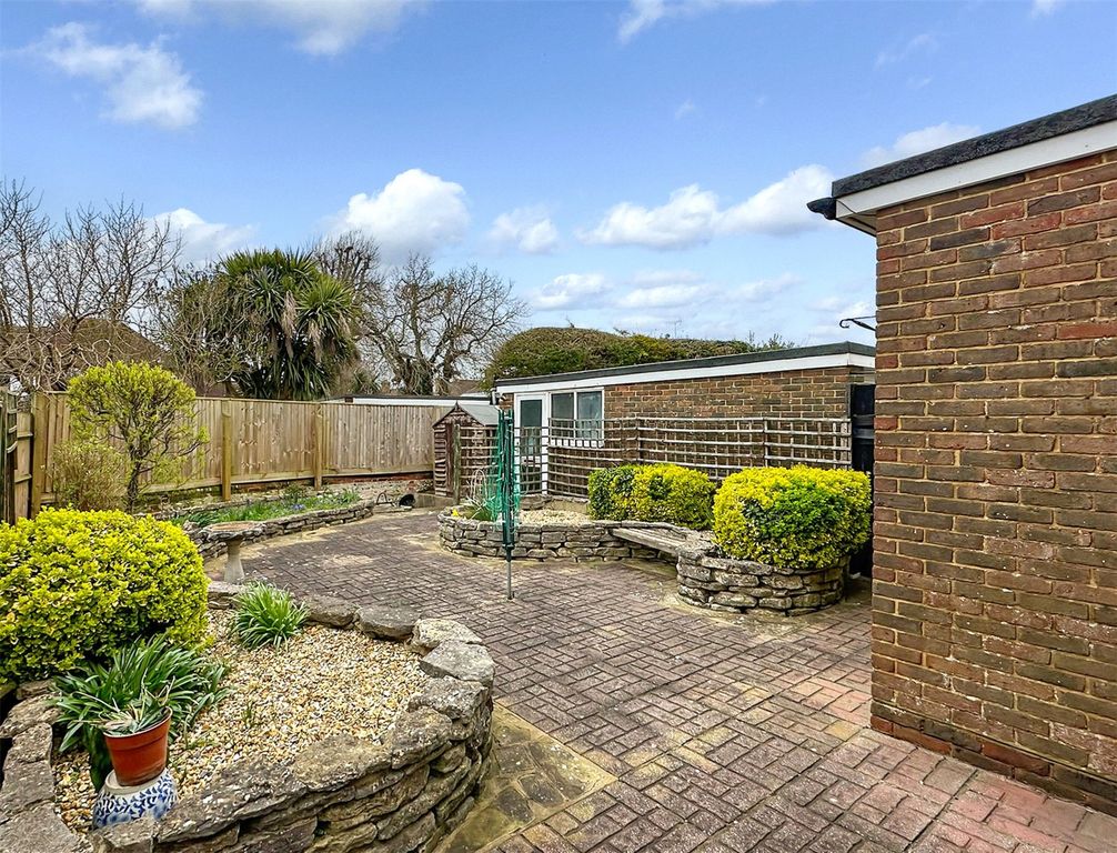 Property photo 2 of 18 Picture No. 22