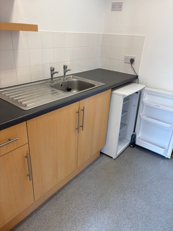 Property photo 2 of 4 Kitchen