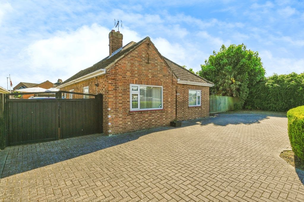 Property photo 1 of 17 Photo