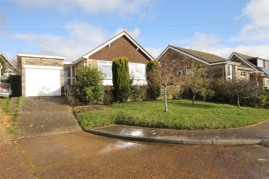 Property photo 1 of 12