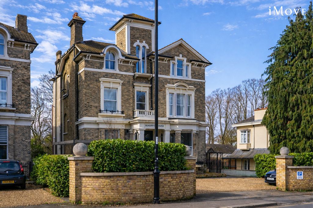 Property photo 1 of 26