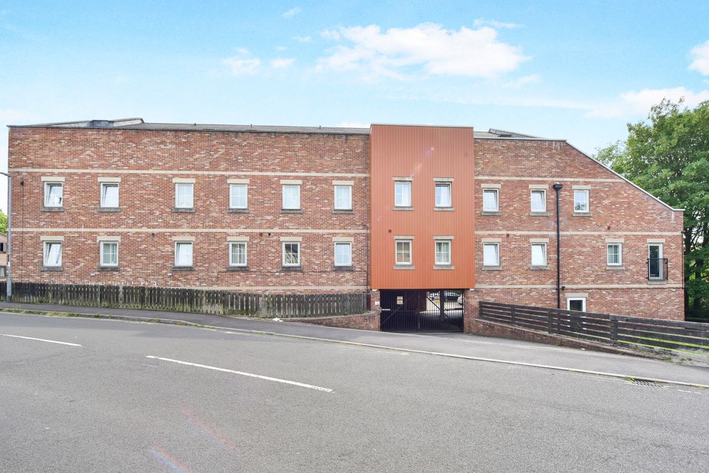 Additional image 20 of 2 bed flat for saleWain Avenue, Chesterfield S41