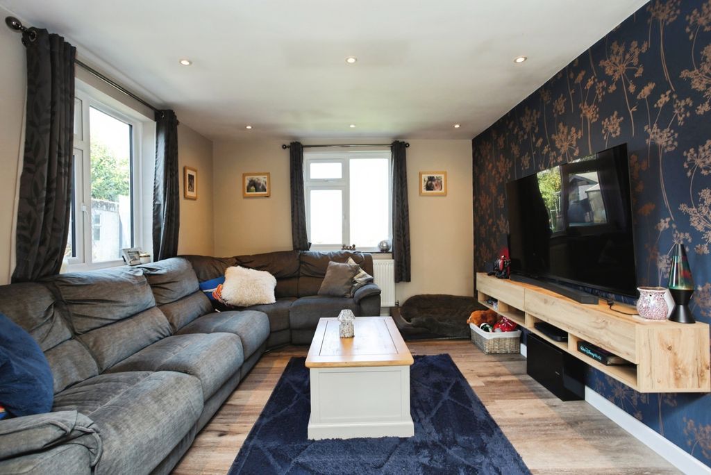 Property photo 2 of 19 Pbox-Img.Jpg