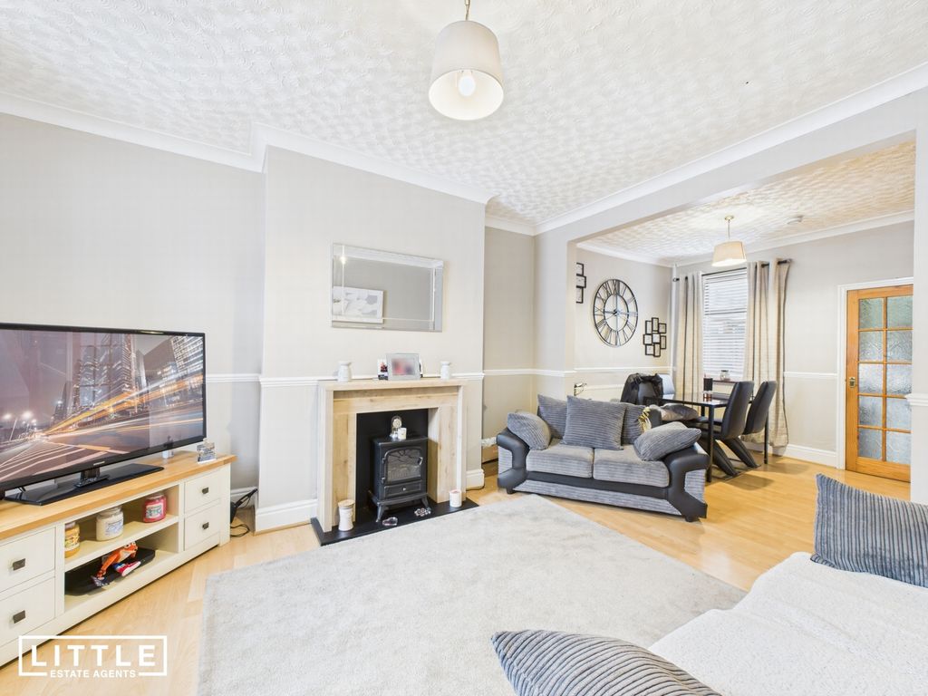 Property photo 3 of 14 Photo 4