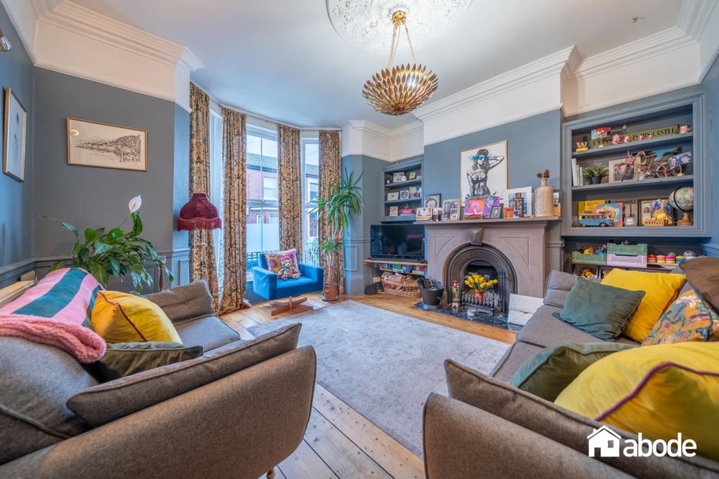 Property photo 2 of 27 Dsc07730-Hdr.Jpg