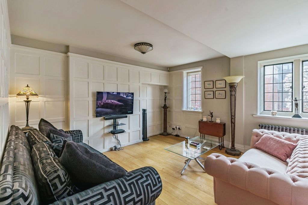 Property photo 3 of 15 Pbox-Img.Jpg