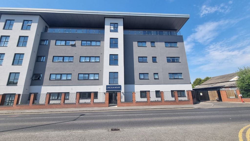 Property photo 1 of 5