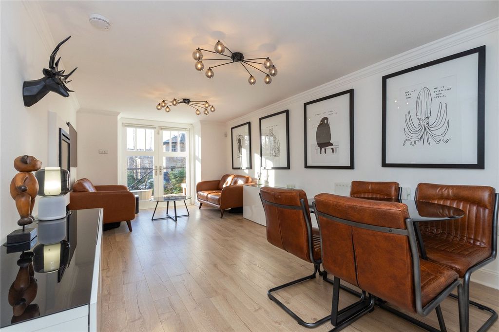 Property photo 3 of 21 Living/Dining Room