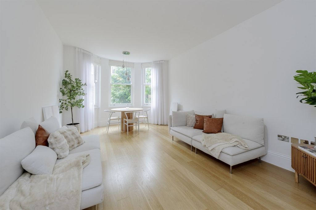 Property photo 1 of 6 (Main)