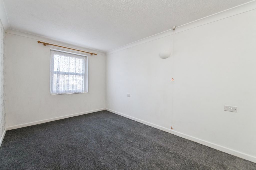 Additional image 7 of 1 bed flat for saleKing Street, Honiton, Devon EX14