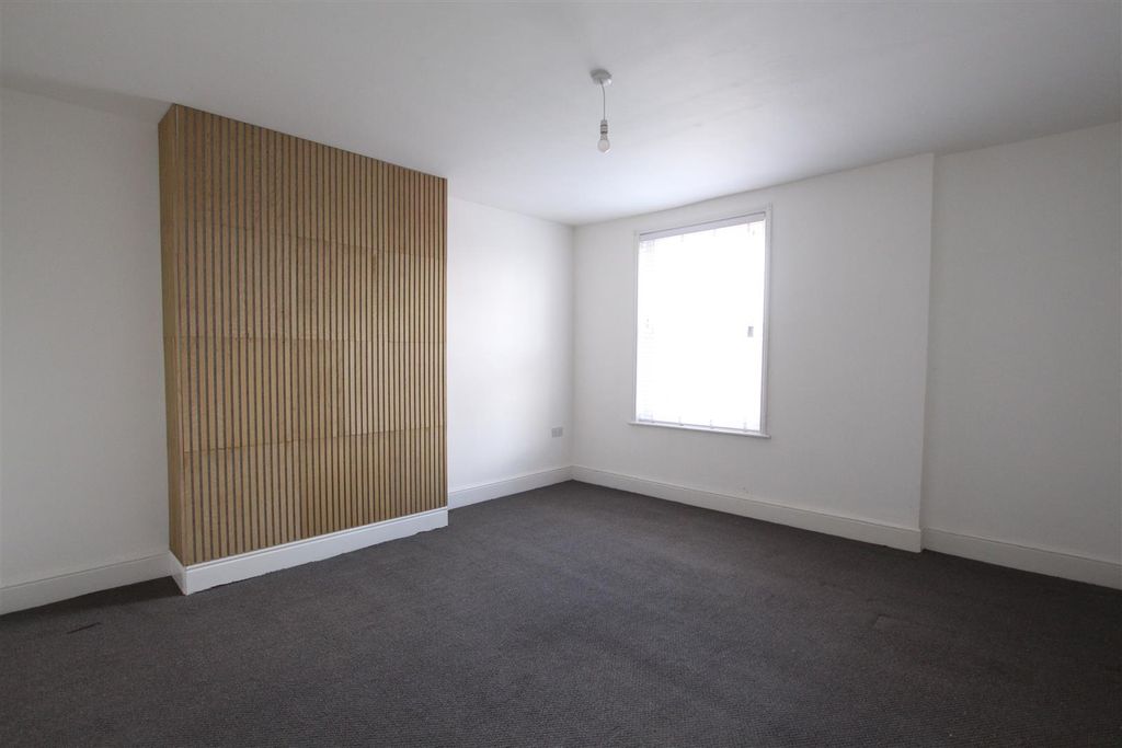 Property photo 2 of 10 Img_9881.Jpg