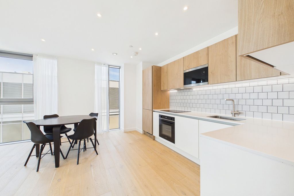 Property photo 1 of 29