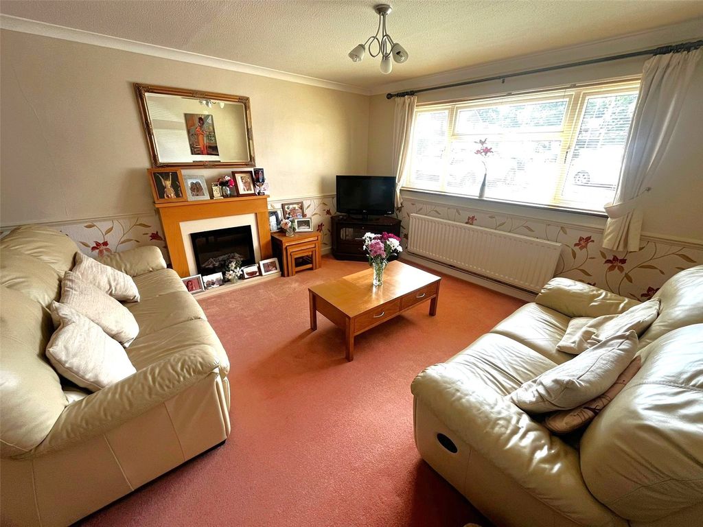 Property photo 2 of 9 Picture No. 02