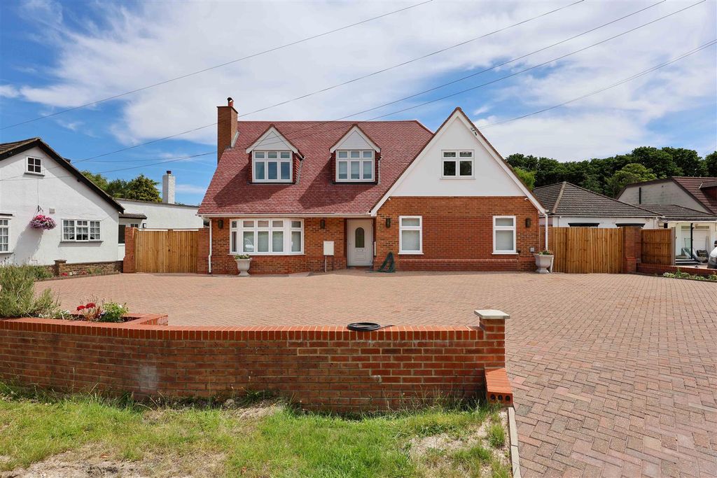 Property photo 1 of 28