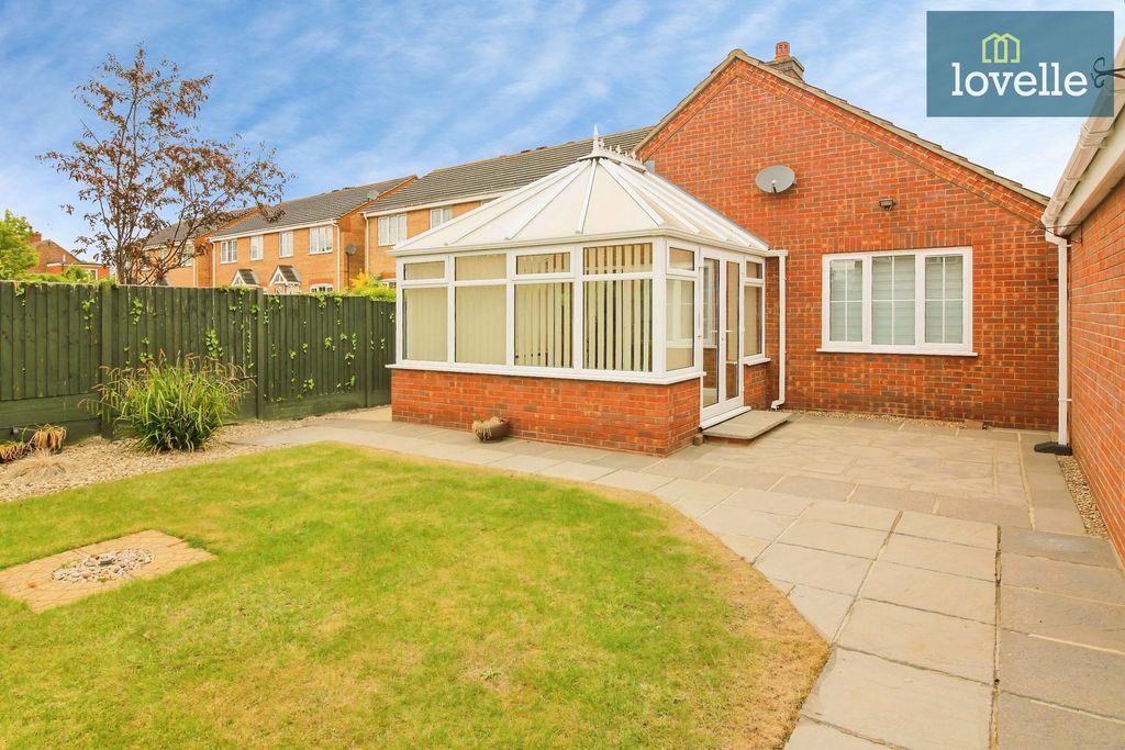 Property photo 2 of 22