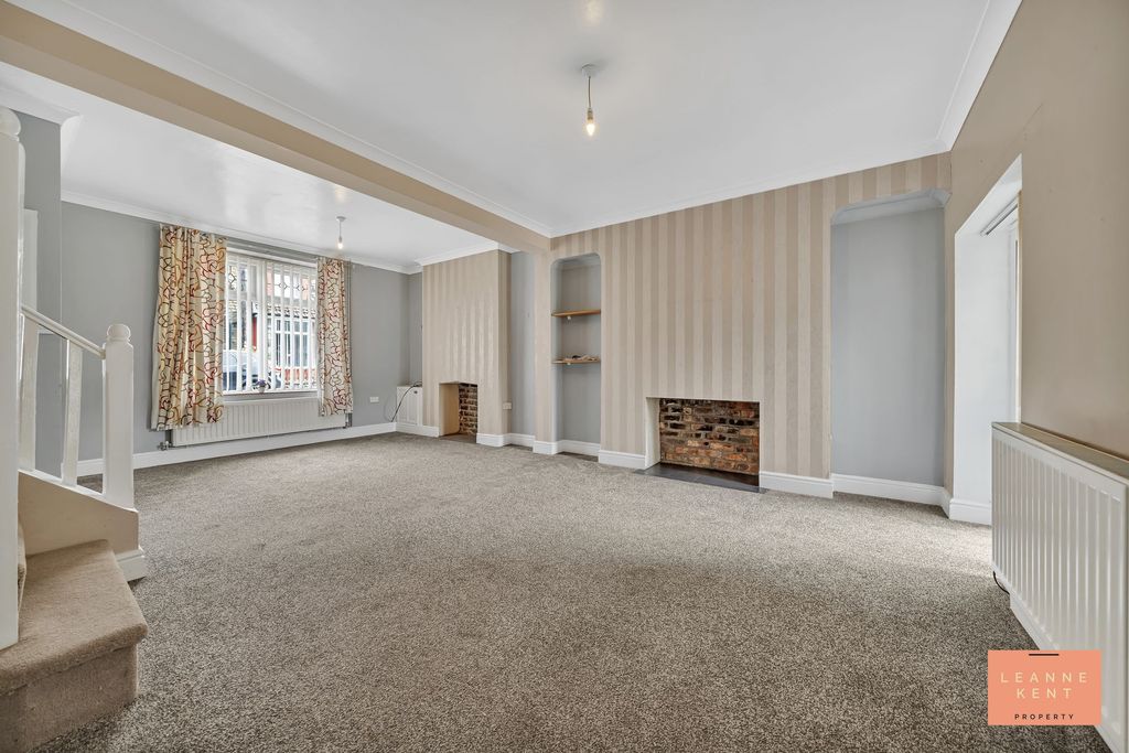 Property photo 3 of 31