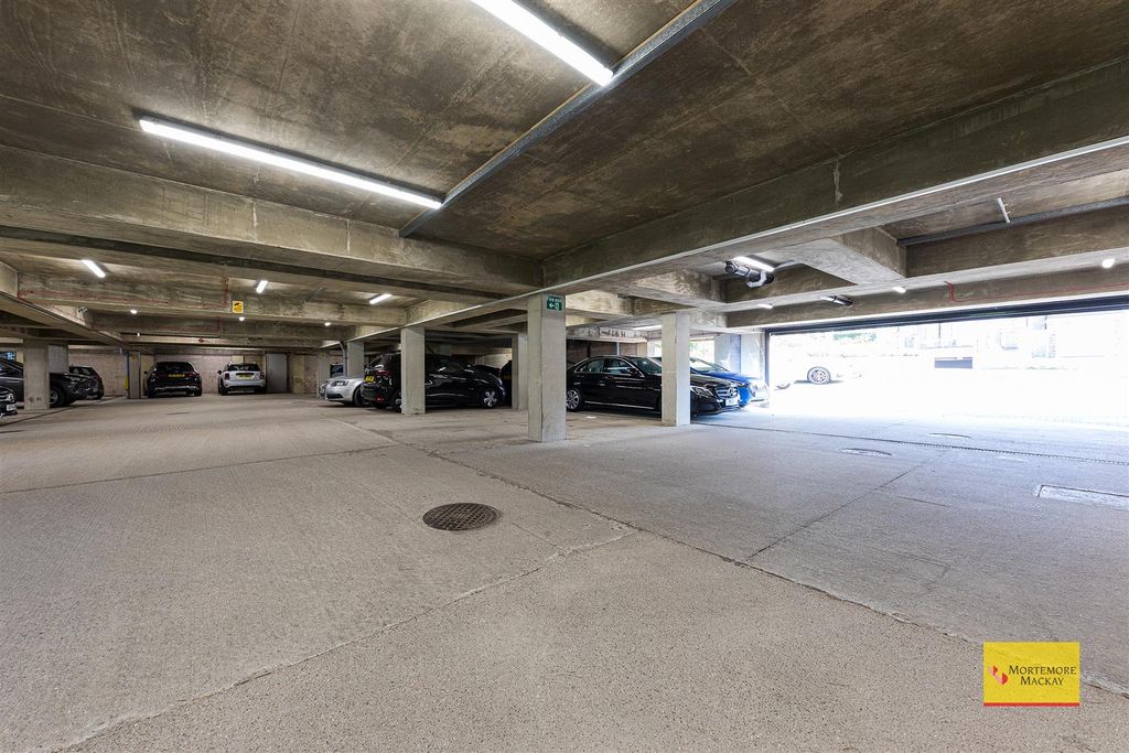 Additional image 15 of 2 bed flat for saleOld Park Road, Enfield EN2