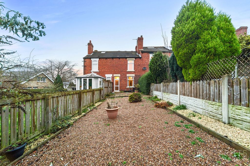 Property photo 2 of 32