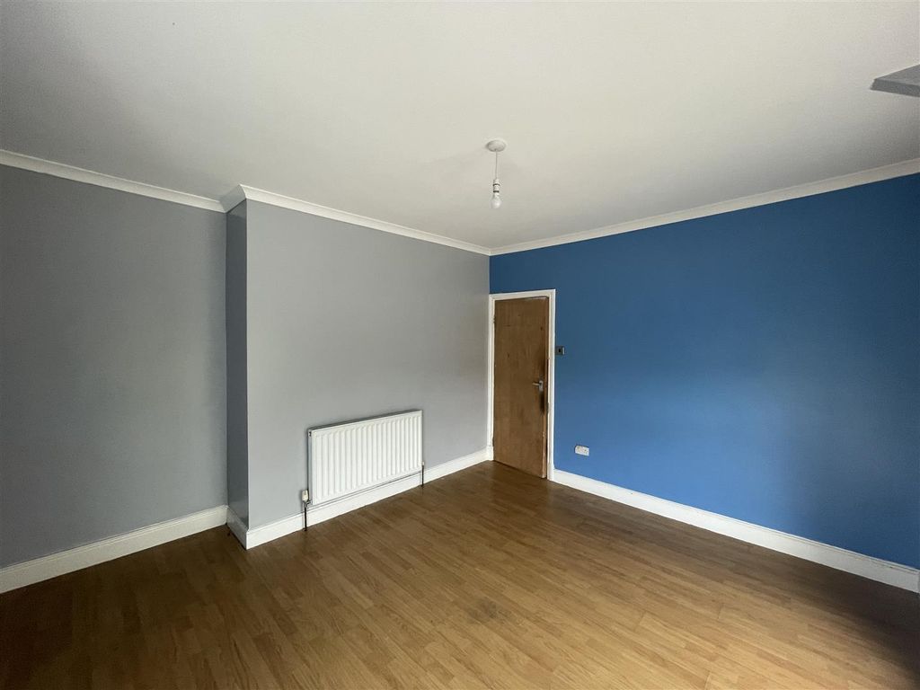 Additional image 6 of 3 bed flat to rentCampbell Road, Llandybie, Ammanford SA18