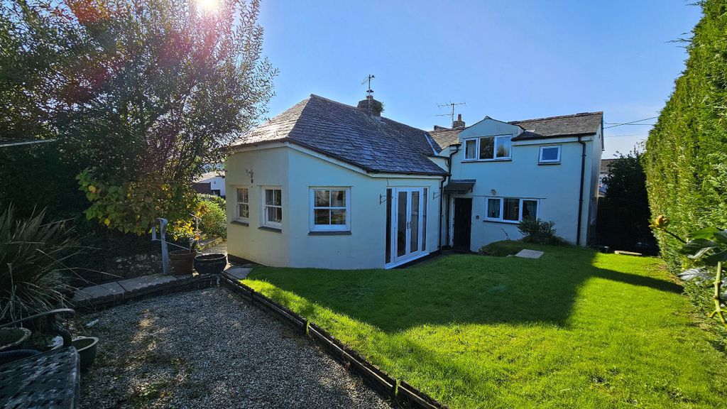 Property photo 1 of 21