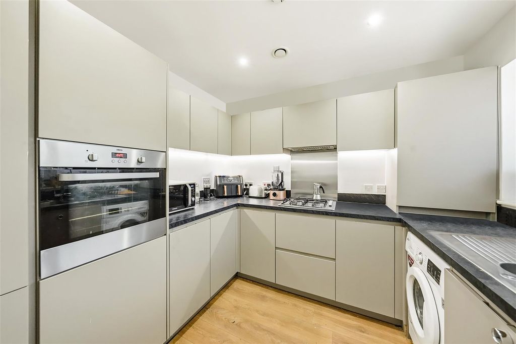 Property photo 2 of 20 Photos-342Dp.Jpg.Jpeg