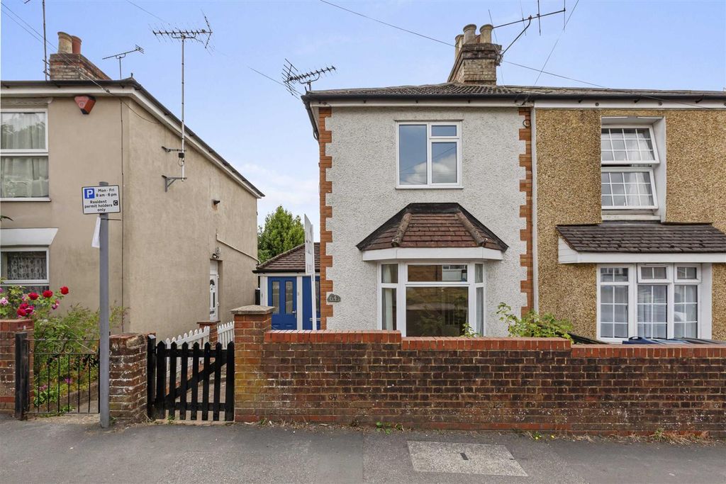 Property photo 1 of 16 Totteridge Road (Low Res)-15.Jpg