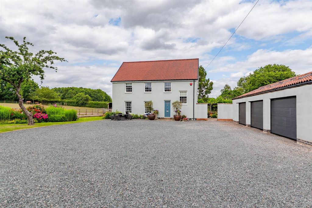 Property photo 1 of 50 Meadows Farm House-9.Jpg