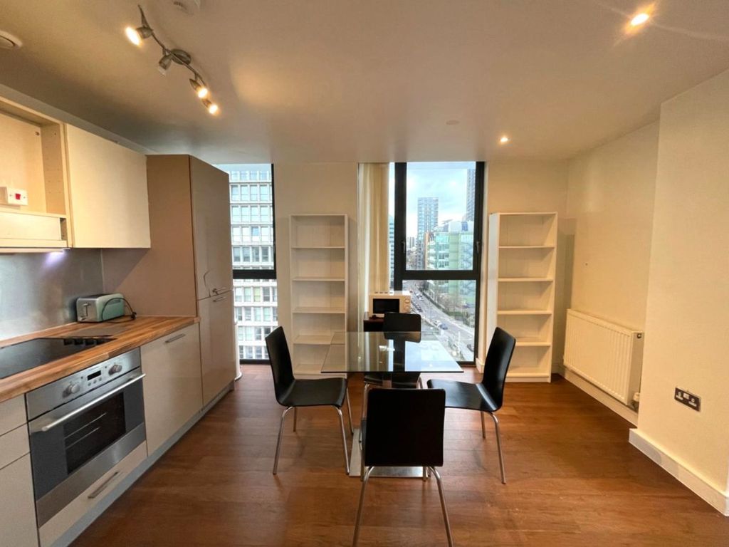 Property photo 3 of 11