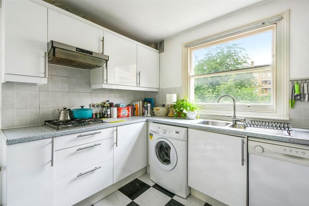 Property photo 3 of 6