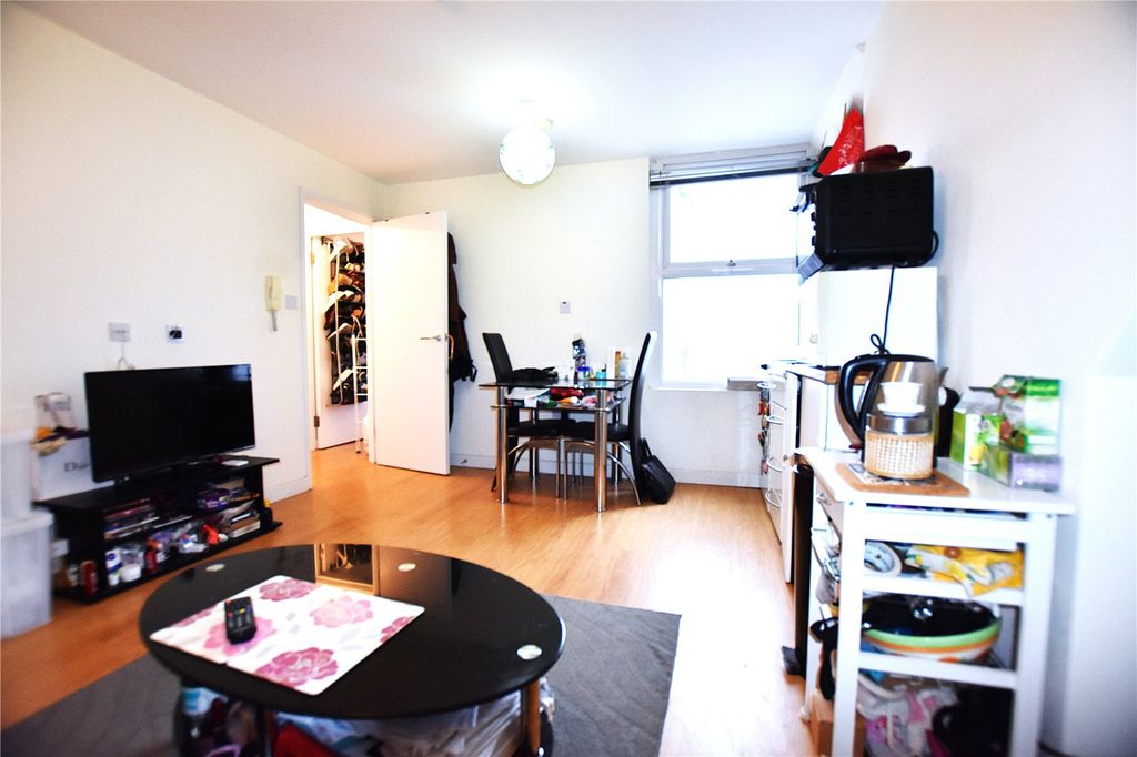 Property photo 3 of 8 Picture No. 08