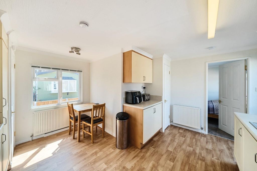 Property photo 2 of 14 Kitchen Diner.Jpg