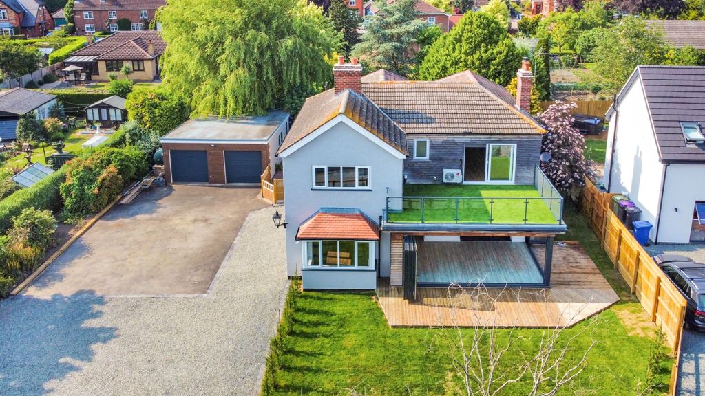 Property photo 1 of 30 4561061