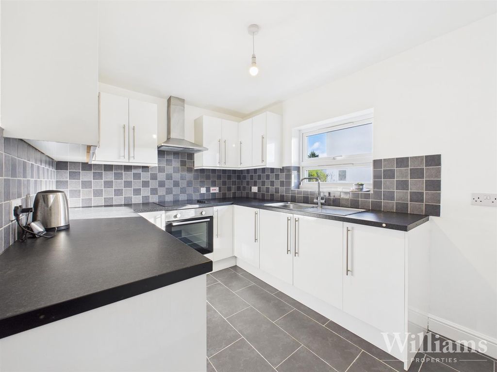 Property photo 2 of 15 Cam02861G0-Pr0537-Still006.Jpg