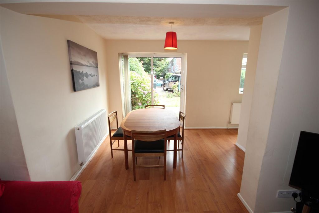 Property photo 3 of 22