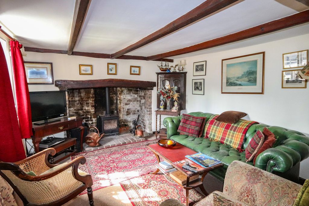 Property photo 3 of 17