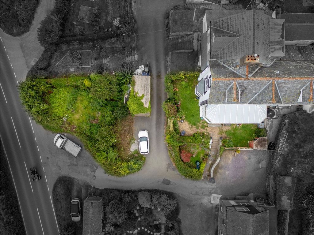 Property photo 2 of 25 Picture No. 30