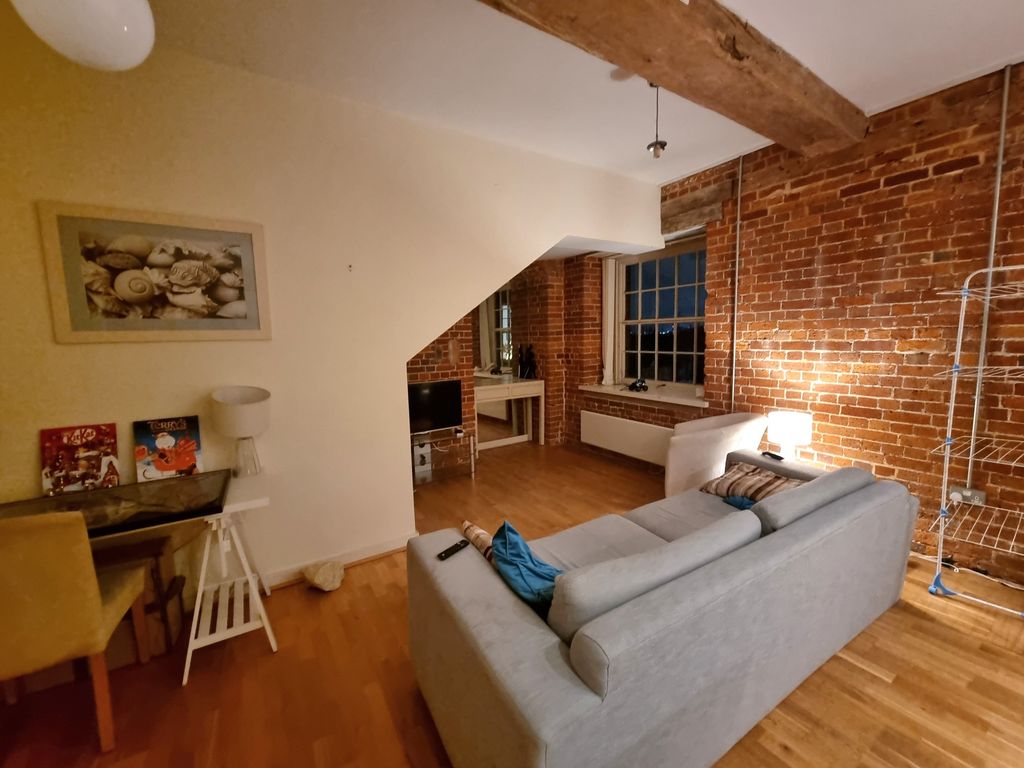 Property photo 3 of 12 Image