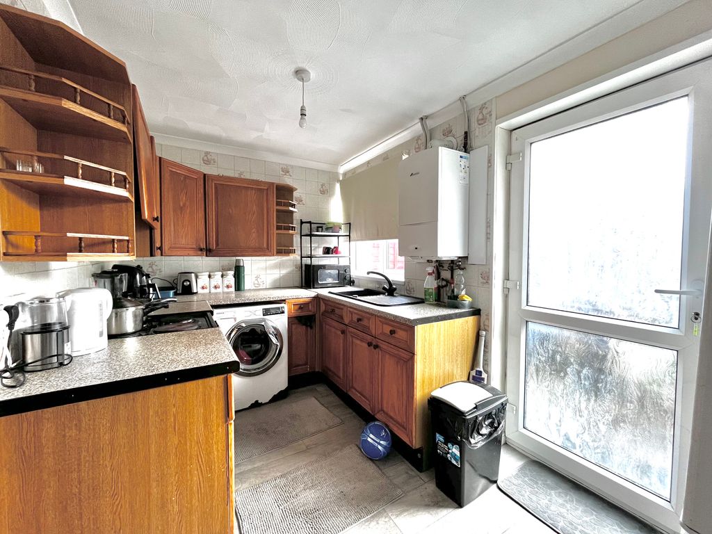 Property photo 2 of 11 Annex