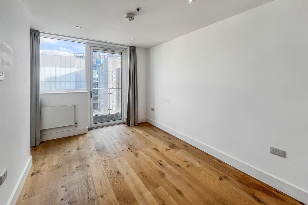 Property photo 3 of 14 Flat 92 Green Dragon House, 64-70 High Street, Croydon, Cr0 1ft