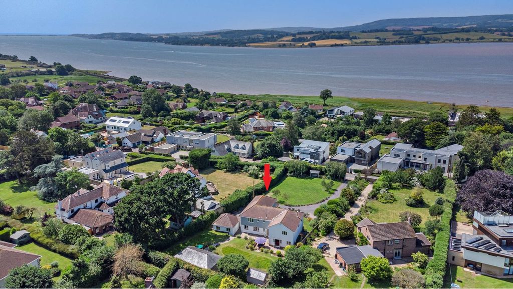 Property photo 1 of 26 Exebury House