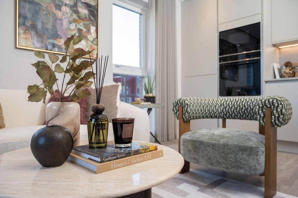 Property photo 1 of 6 21