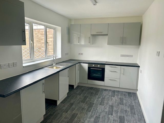 Property photo 2 of 3 Kitchen