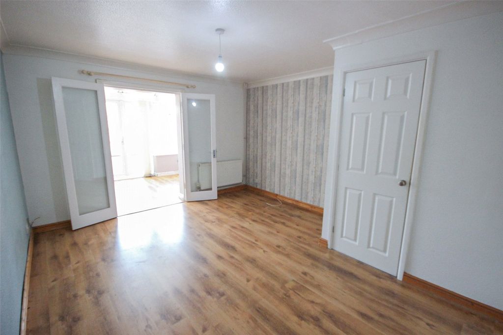 Property photo 2 of 13 Picture No. 14