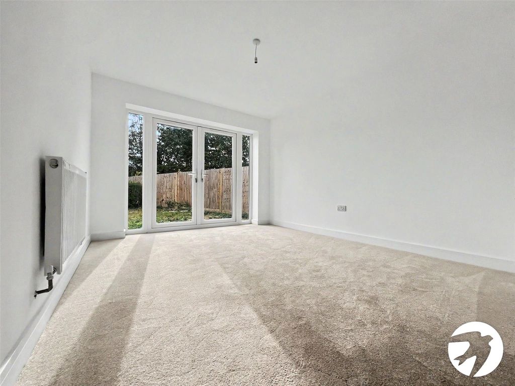 Property photo 2 of 14 Living Area