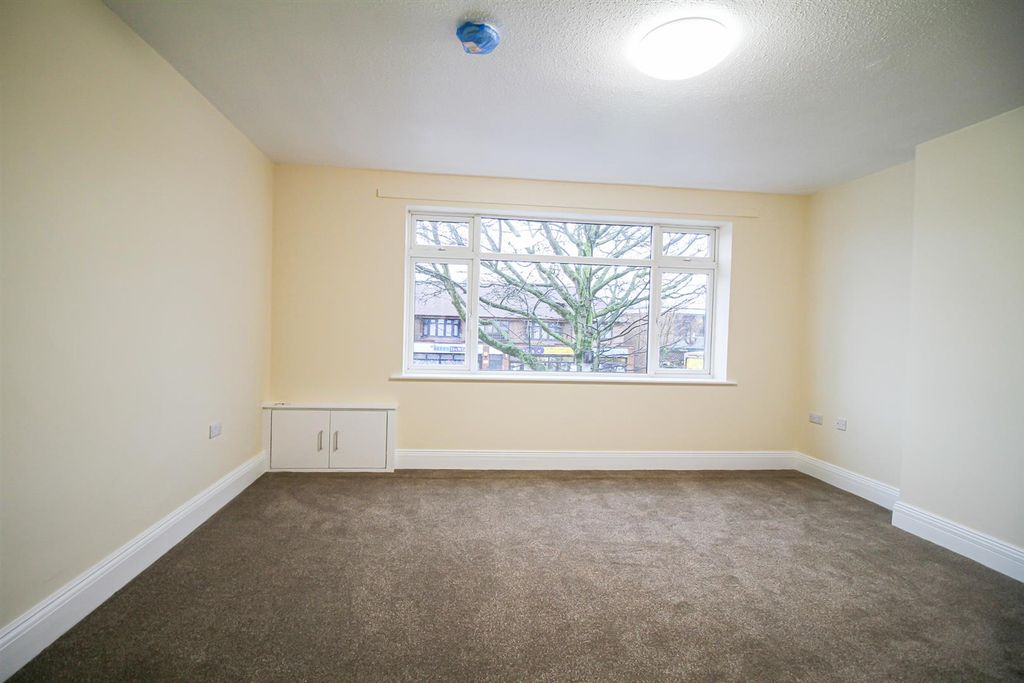 Property photo 2 of 11 Img_9010.Jpg