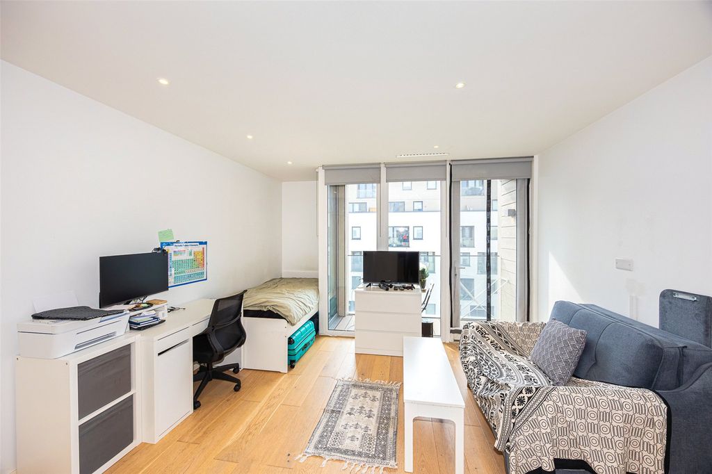 Property photo 2 of 15 Picture No. 04