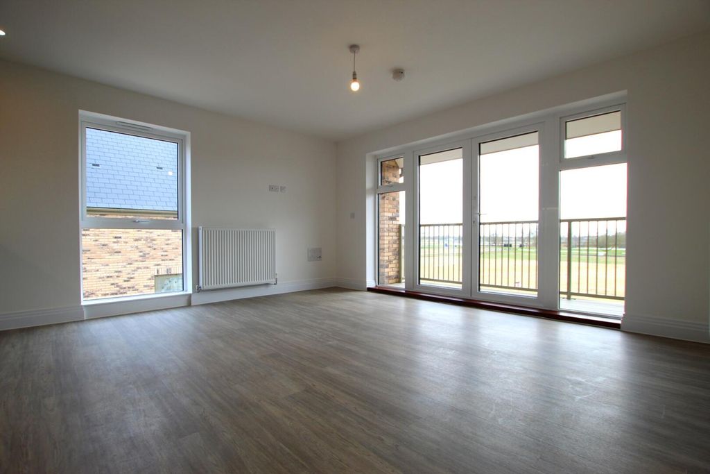 Property photo 3 of 11 Living Room.Jpg