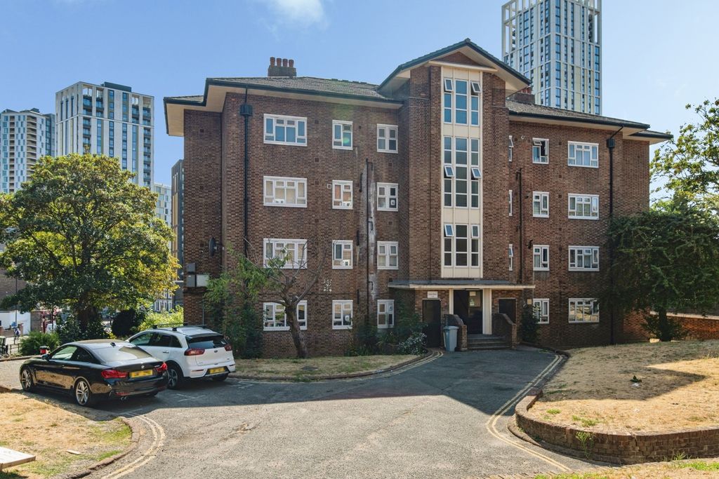 Property photo 1 of 19 Pbox-Img.Jpg