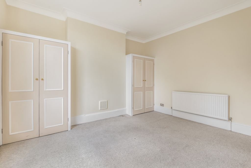 Property photo 2 of 14 608323 (11)