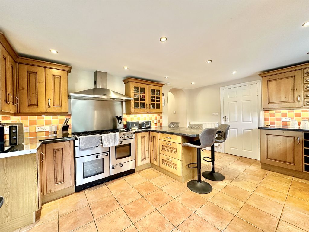 Property photo 3 of 24 Picture No. 14